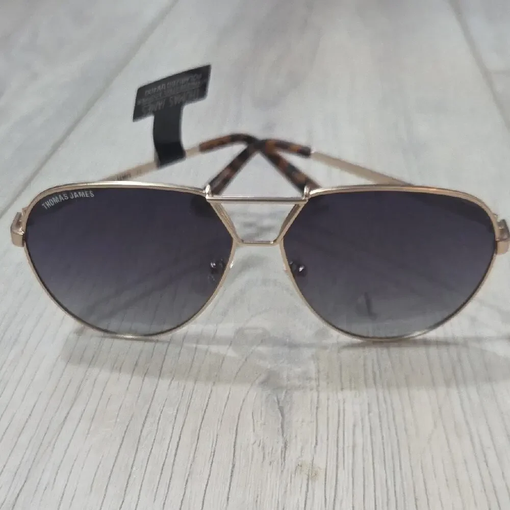 Gold and Black Aviator Sunglasses